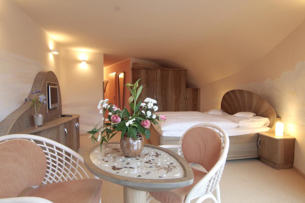 Hotel Zum Strandlaufer อาเรนสโฮพ ห้อง รูปภาพ