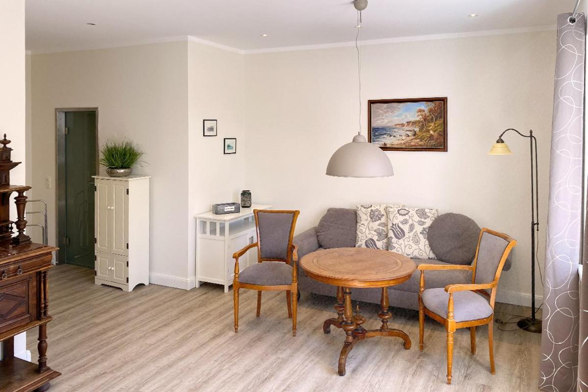 Hotel Zum Strandlaufer อาเรนสโฮพ ภายนอก รูปภาพ